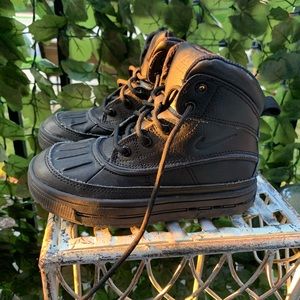 Nike ACG ( little boy)